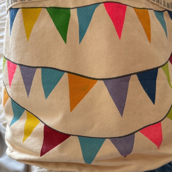 Fluf Multicolor Garland Storage Basket - Picture 6 of 9